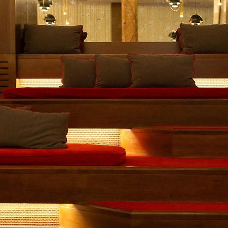 Hotel Hyatt Centric Gran Via Madrid Esterno foto The interior of the lounge