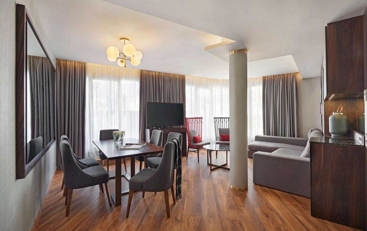 Hotel Hyatt Centric Gran Via Madrid Esterno foto