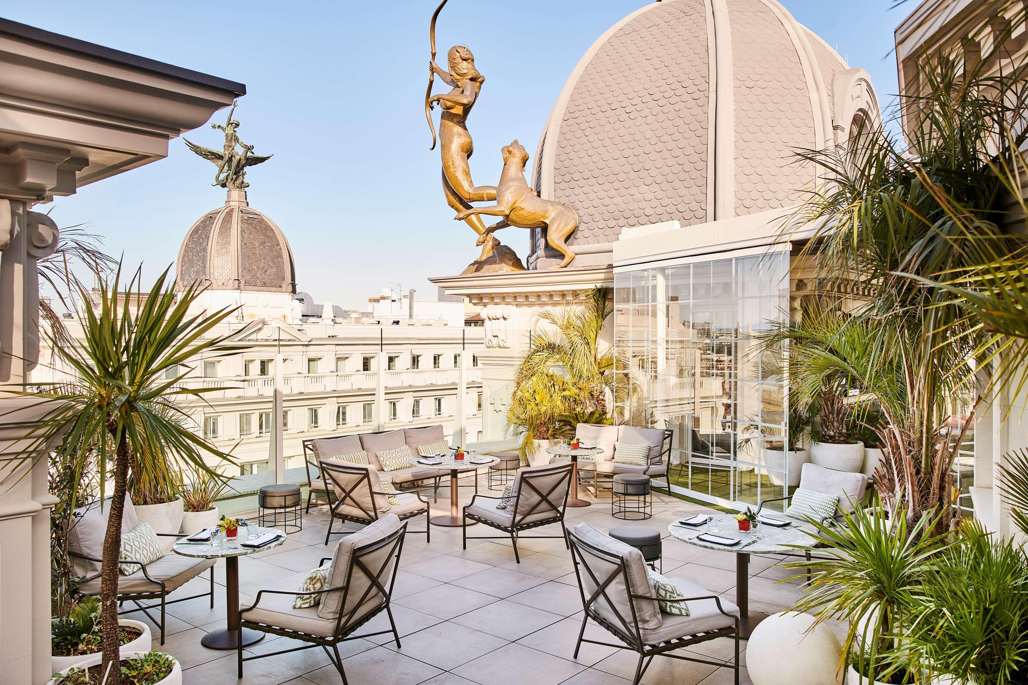 Hotel Hyatt Centric Gran Via Madrid Esterno foto The Terrace at The Dorchester