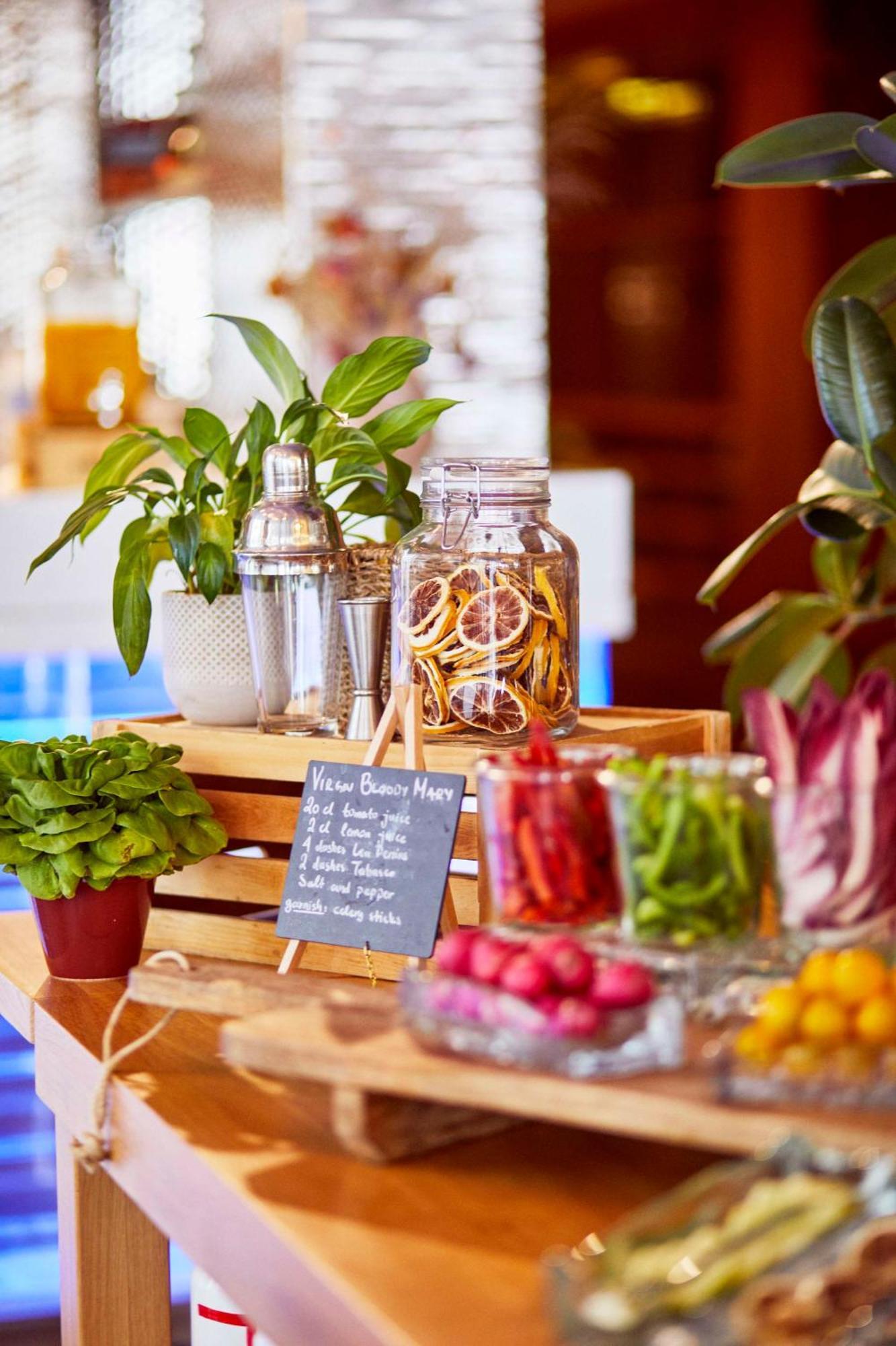 Hotel Hyatt Centric Gran Via Madrid Esterno foto Juice bar