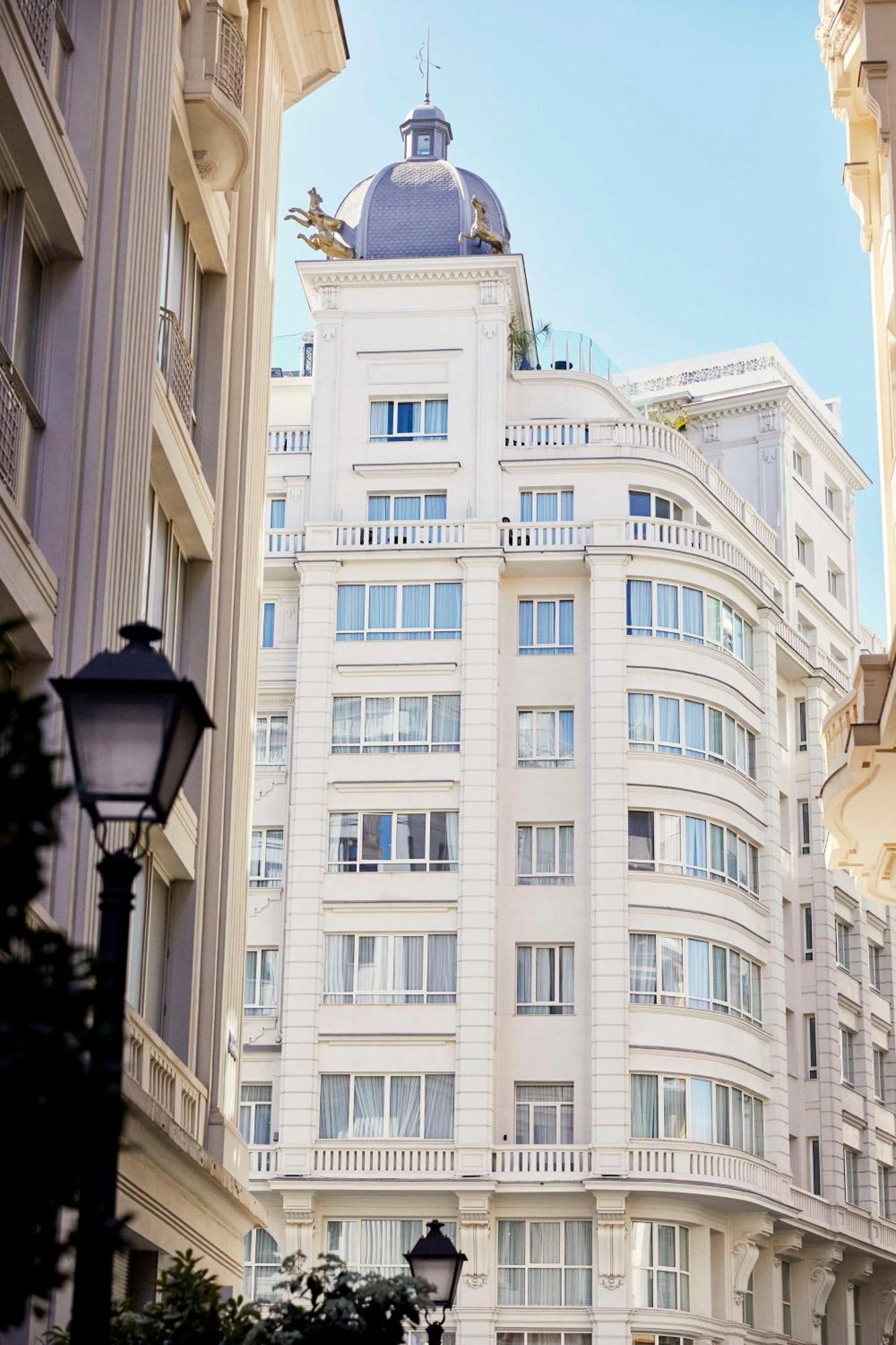 Hotel Hyatt Centric Gran Via Madrid Esterno foto The hotel in 2012