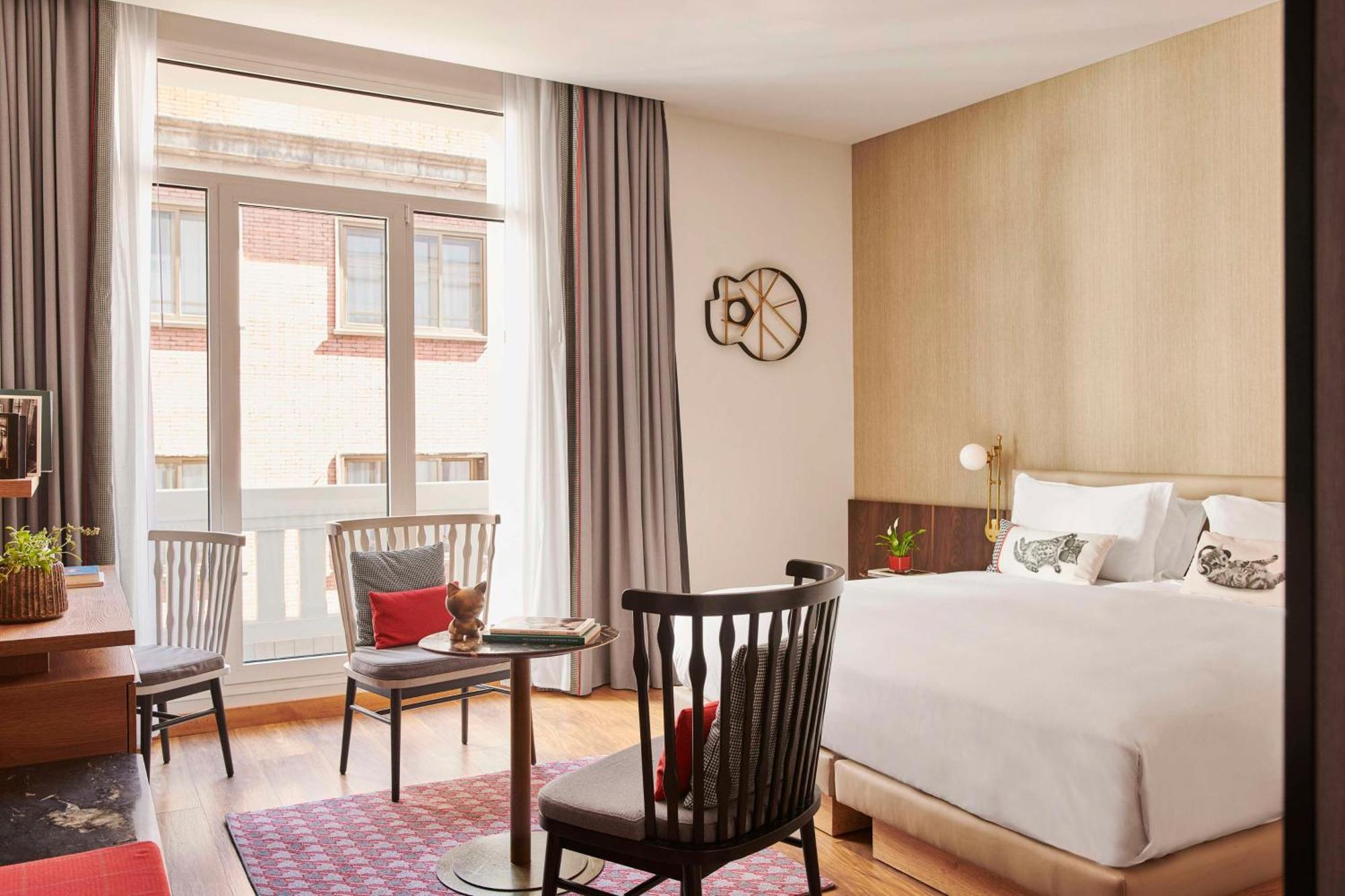 Hotel Hyatt Centric Gran Via Madrid Esterno foto Deluxe Room